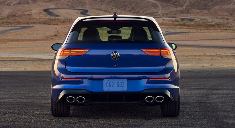 El VW Golf R 2022 solo está disponible en una versión totalmente equipada con un precio inicial de $43,645. Foto: Volkswagen