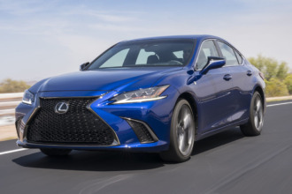Lexus ES 350 F Sport 2021, elegancia y desempeño japonés sobre el asfalto