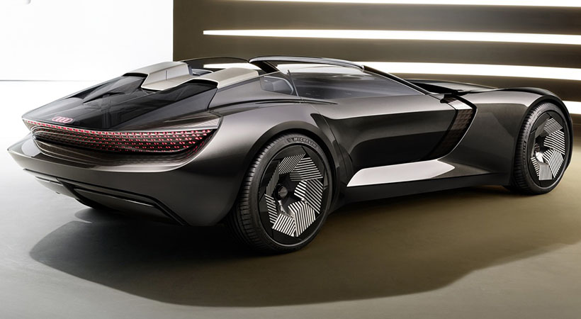 Además de ser un convertible normal, el Skysphere se transforma de un GT autónomo a un deportivo que conduces. Foto: Audi