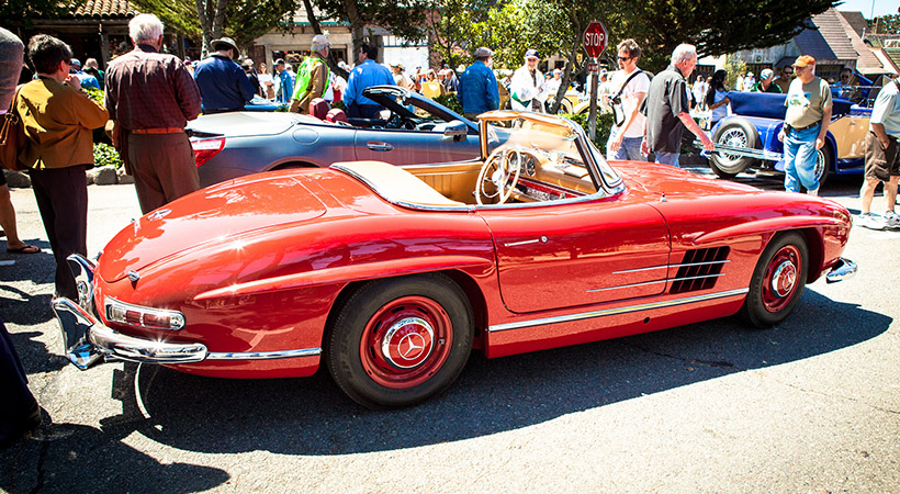 Un legendario modelo clásico de la familia SL en el Pebble Beach Tour de 2012. Foto: Mercedes-Benz