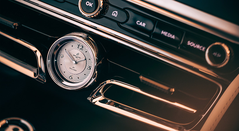 En el tablero destaca el reloj de Mulliner. Foto: Bentley