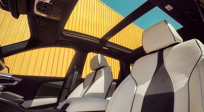 En el interior contamos con techo panorámico. Foto: Acura