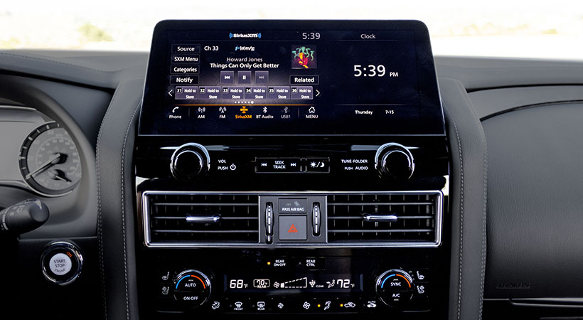 la pantalla Infiniti InTouch de alta definición y 12.3 pulgadas es de tipo estándar. Foto: Infiniti