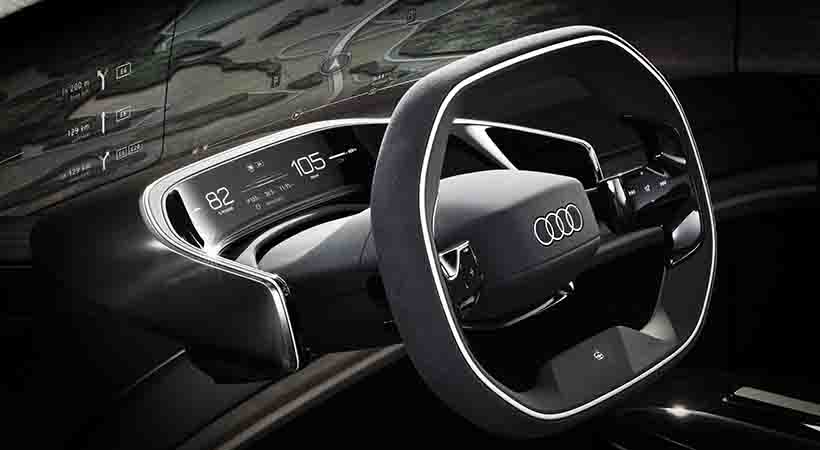 El volante emerge o e oculta para permitir conducción totalmente autónoma. Foto: Audi