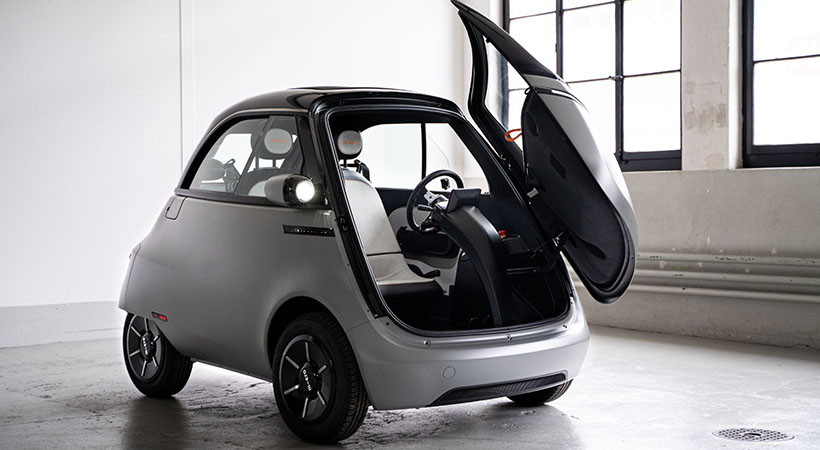 El interior del auto tiene espacio para dos personas y 230 litros de capacidad de carga, suficiente para la vida urbana. Foto: Micro