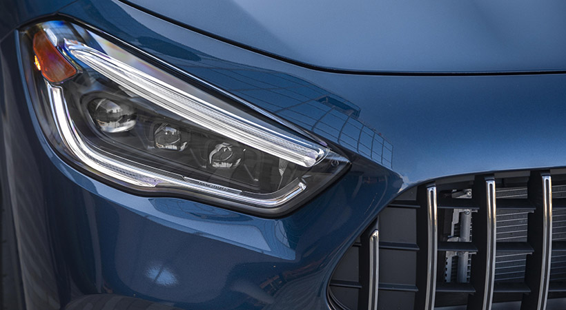 Las luces LED con recorrido diurno son estándar para este modelo. Foto: Mercedes-AMG