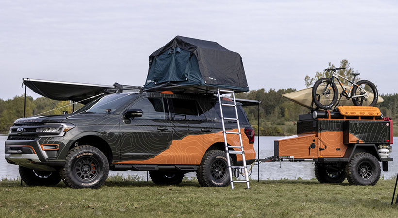 Ford ha agregado una tienda de campaña Thule Tepui Explorer con barras transversales que se adhieren a los rieles del techo del SUV. Foto: Ford