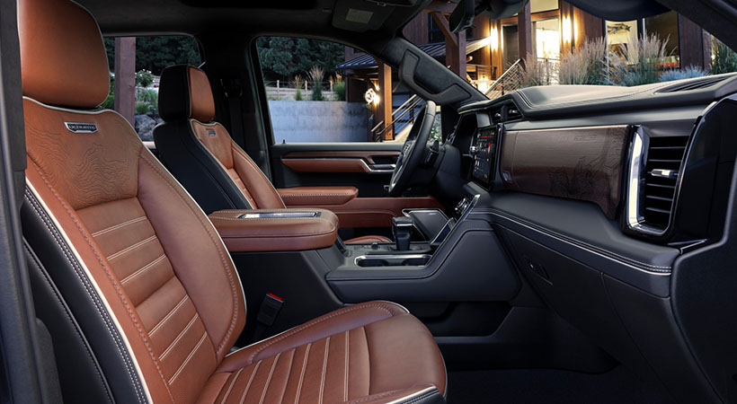 Toda la gama de la GMC Sierra 1500 2022 cuenta con un interior mejorado, con un sistema de infotenimiento actualizado e instrumentos digitales, entre otras cosas. Foto: GMC