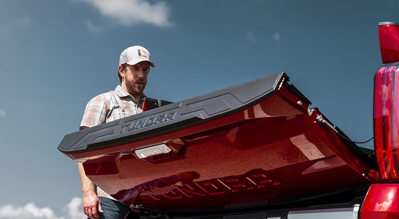 La compuerta posterior es sumamente versátil. Foto: Toyota