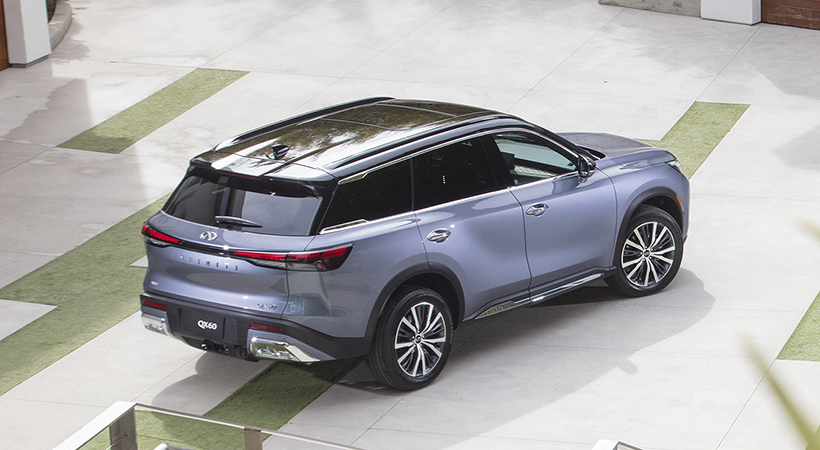 En el exterior, la nueva Infiniti QX60 2022 se destaca por una imagen refinada y moderna con una postura imponente. Foto: Infiniti