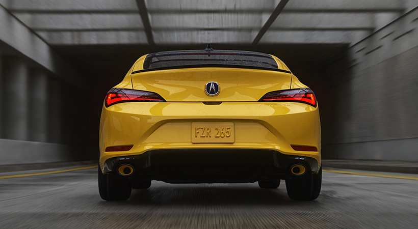 La parte trasera, con su enorme compuerta, lo hace parecer un modelo coupé. Foto: Acura