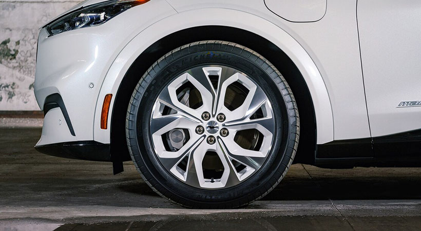 El Paquete de Apariencia Hielo Blanco adorna tanto el interior como el exterior del SUV. Foto: Ford 