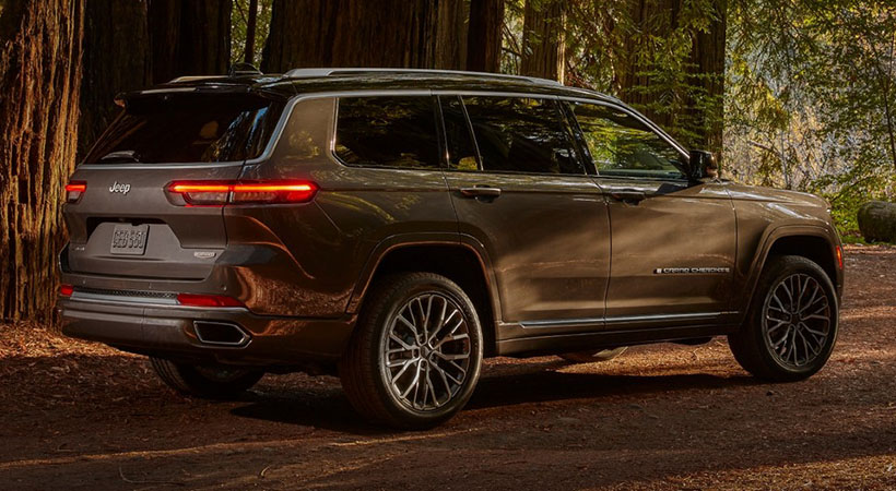 Las mejoras para el modelo 2022 se limitan a tecnología, colores, y terminados. Foto: Jeep