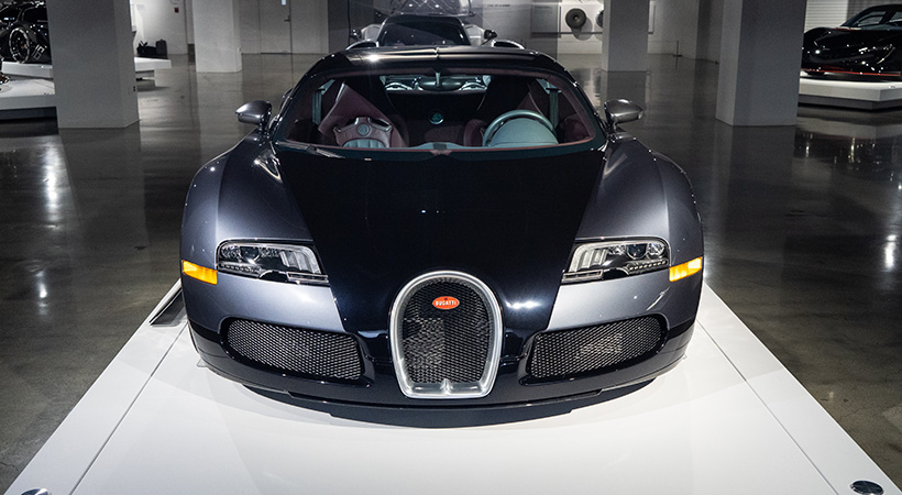 Bugatti, una de las piezas más impresionantes de la exhibición. Foto: Nicholas Colt
