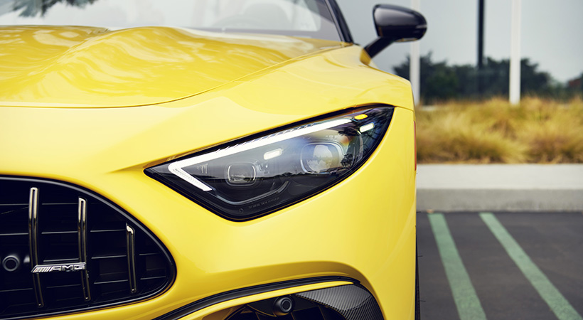 Al frente destacan los faros con iluminación LED. Foto: Mercedes-AMG