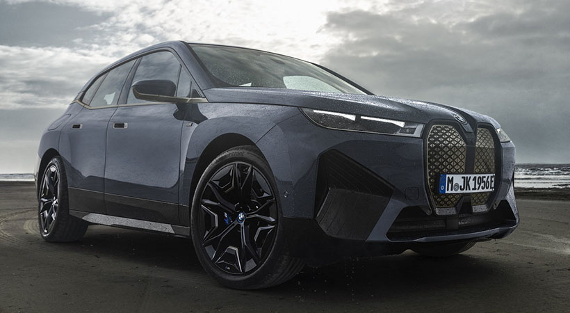 El SAV viene con una lista bastante larga de equipo estándar. Foto: BMW