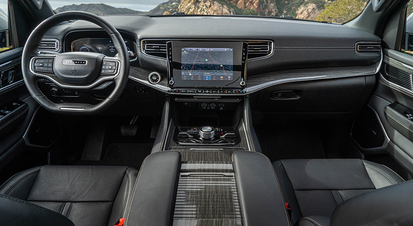 El interior es elegante y cuenta con mucha tecnología. Foto: Nicholas Colt