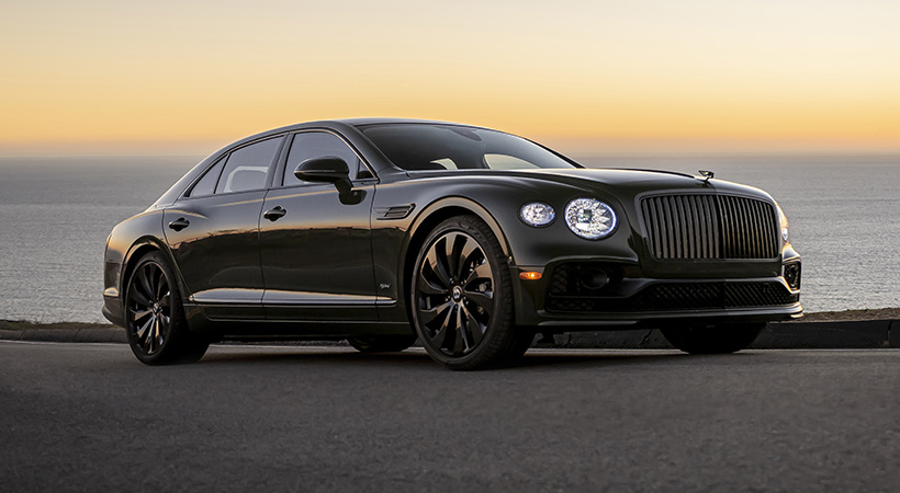 El diseño exterior es prácticamente idéntico al modelo con motor de combustión. Foto: Bentley