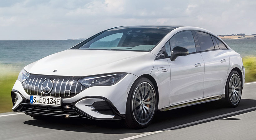 El nuevo Mercedes-AMG EQE es la versión de desempeño del sedán eléctrico, que aunque cuenta con gran potencia también tiene un gran peso. Foto: Mercedes-Benz