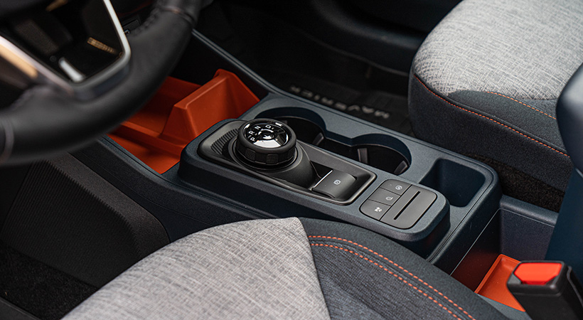 El selector de velocidades se ubica en la consola central. Foto: Nicholas Colt