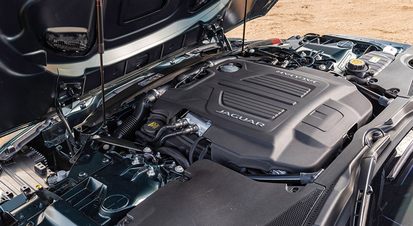 En cuanto al apartado mecánico, encontramos un motor V8 de 5.0 supercargado, que entrega 444 caballos de fuerza y 428 lb-pie de torque. Foto: Jaguar