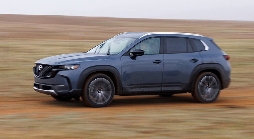 A nivel exterior, el nuevo Mazda XC-50 destaca gracias a su silueta alargada y con líneas aerodinámicas que nos recuerdan al resto de los integrantes de la familia. Foto: Mazda