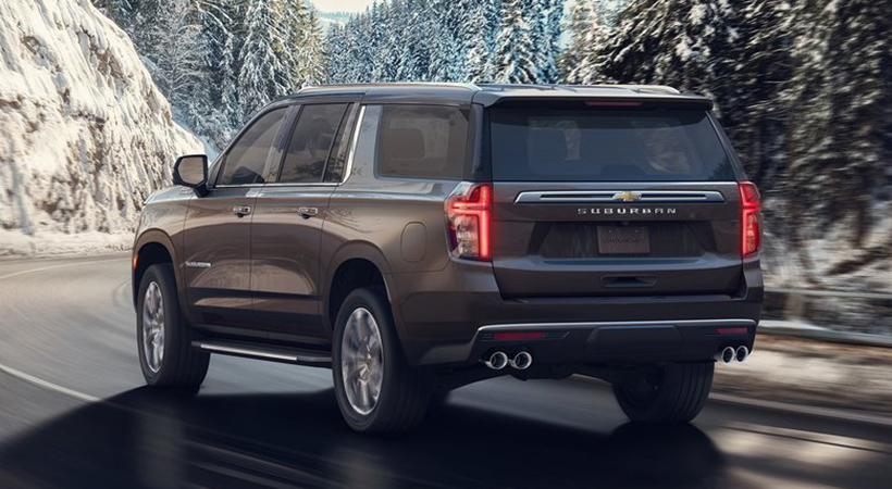 Los rines eran de 20 pulgadas con neumáticos para todo terreno, asistencia en terreno inclinado, detalles el negro y cromo oscuros. Foto: Chevrolet