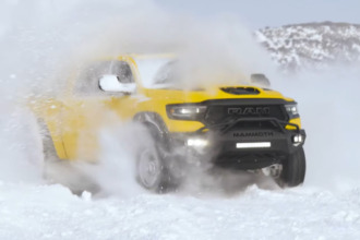 Hennessey TRX Mammoth, 1,012 hp en nieve y arena
