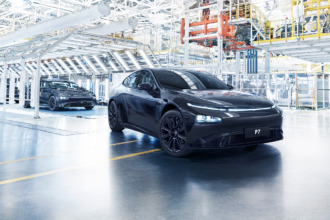 El XPENG P7 número 100 mil sale de la línea de producción