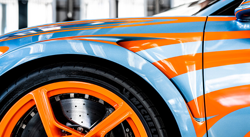 Rines de magnesio en acabado Arancia Mira. Foto: Bugatti