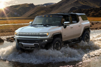 Revolution, el documental de la historia del GMC Hummer EV