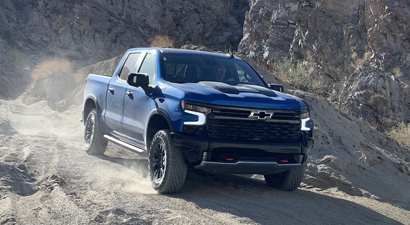 Chevrolet Silverado ZR2 2023 cuenta con suspensión especial para off- road. Foto: Marcos Bureau