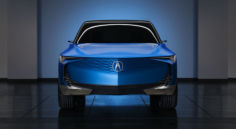 En la carrocería sobresalen detalles únicos, como la parrilla iluminada Diamond Pentagon. Foto: Acura