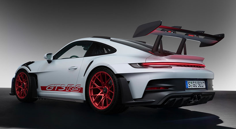 A 177 mph, el auto produce una impresionante carga aerodinámica de 1,895 libras. Foto: Porsche