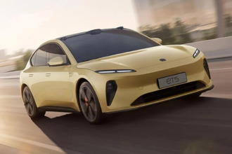NIO ET5 quiere destronar al Tesla Model 3 en China, acumula 200 mil reservas