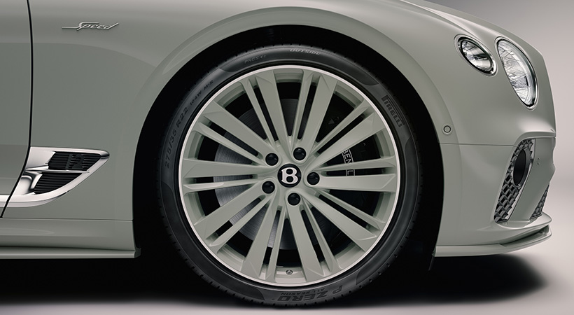 Los rines son de 22 pulgadas y 10 radios. Foto: Bentley