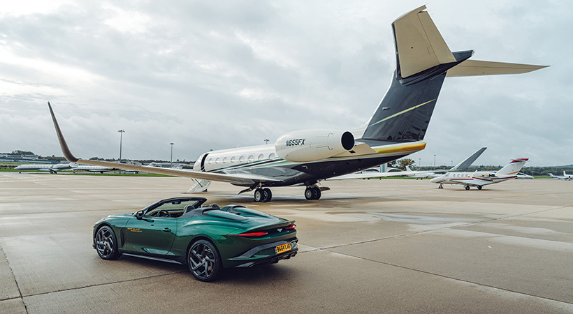 El Bentley Bacalar del Sr. Ricci es un automóvil único en el mundo, e incluye detalles como la pintura tornasol Julep. Foto: Bentley