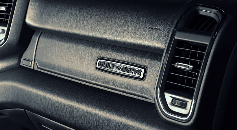 Los emblemas alusivos a la edición especial se encuentran en el interior. Foto RAM