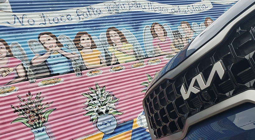 Al frente destaca el nuevo logotipo de la marca. Foto: Ricardo Rodríguez-Long