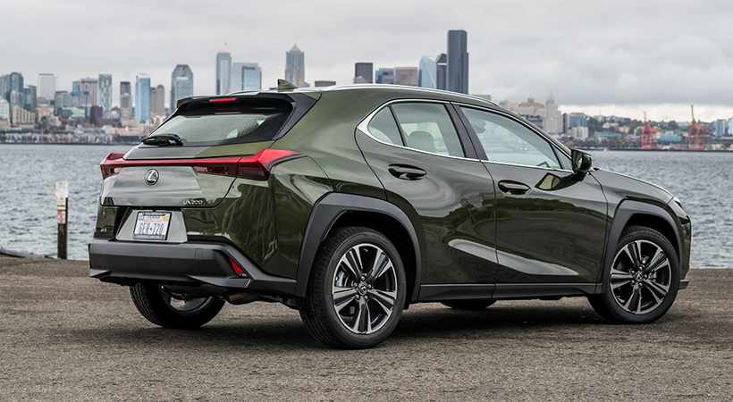 Lexus UX 2022, un crossover al que podríamos considerar casi un hatchback con la suspensión elevada. Foto: Lexus