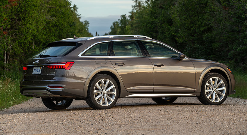 En materia de seguridad, como estándar encontramos sistema de 10 bolsas de aire, frenos ABS, control de estabilidad electrónico. Foto: Audi