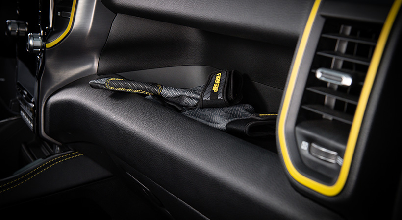 Esta troca cuenta con muchos accesorios especiales. Foto: RAM