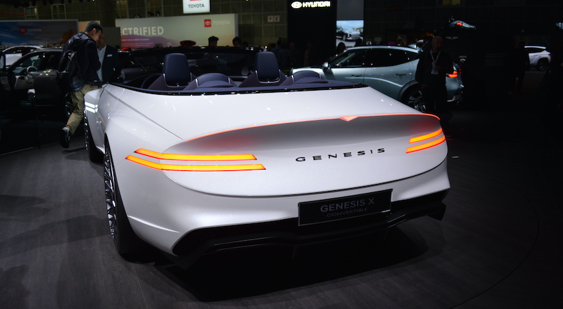 La parte trasera del Genesis X Convertible Concept en el Auto Show de Los Ángeles 2022. Foto: Xiomara Villarreal-Gerardo