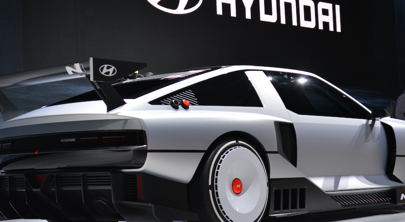 La parte trasera del Hyundai N Vision 74 en el Auto Show de Los Ángeles 2022. Foto: Xiomara Villarreal-Gerardo