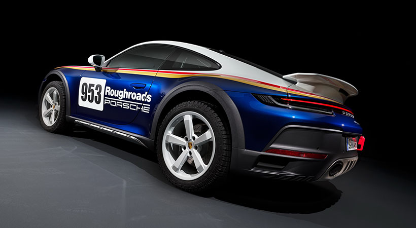 La librea especial simula aquella del 911 que corrió en el Rally París-Dakar de 1989. Foto: Porsche