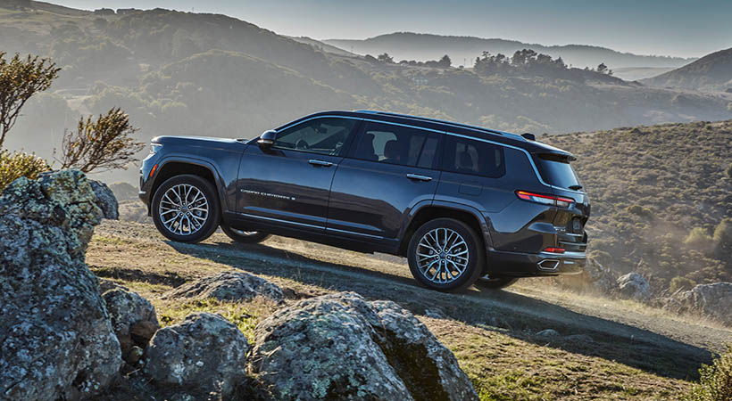 El tren motriz que impulsa al Grand Cherokee L Summit Reserve 4x4 es un V6 de 3.6 litros aspirado naturalmente que alcanza los 293 caballos de fuerza. Foto: Jeep 