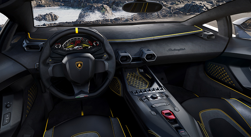 El interior minimalista es lo que puedes esperar de un Lamborghini V12 aunque más personalizado. Foto: Lamborghini