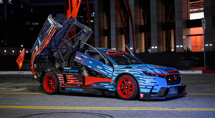 Las puertas traseras del Honda CR-V Hybrid Racer no se abren, al menos no de manera convencional, pues se trata de un solo módulo completo. Foto: Honda