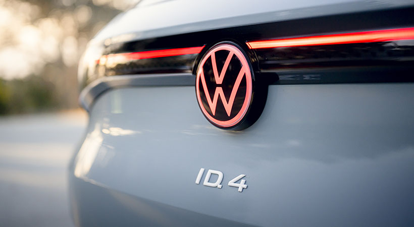 los futuros usuarios de vehículos eléctricos desean una experiencia de carga pública que se asemeje más a lo que están acostumbrados en las estaciones de servicio de gasolina tradicionales. Foto: Volkswagen