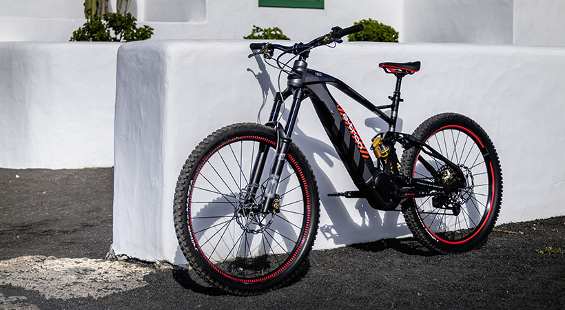 La bicicleta eléctrica de montaña de Audi, lista para desafiar la aventura. Foto: Audi
